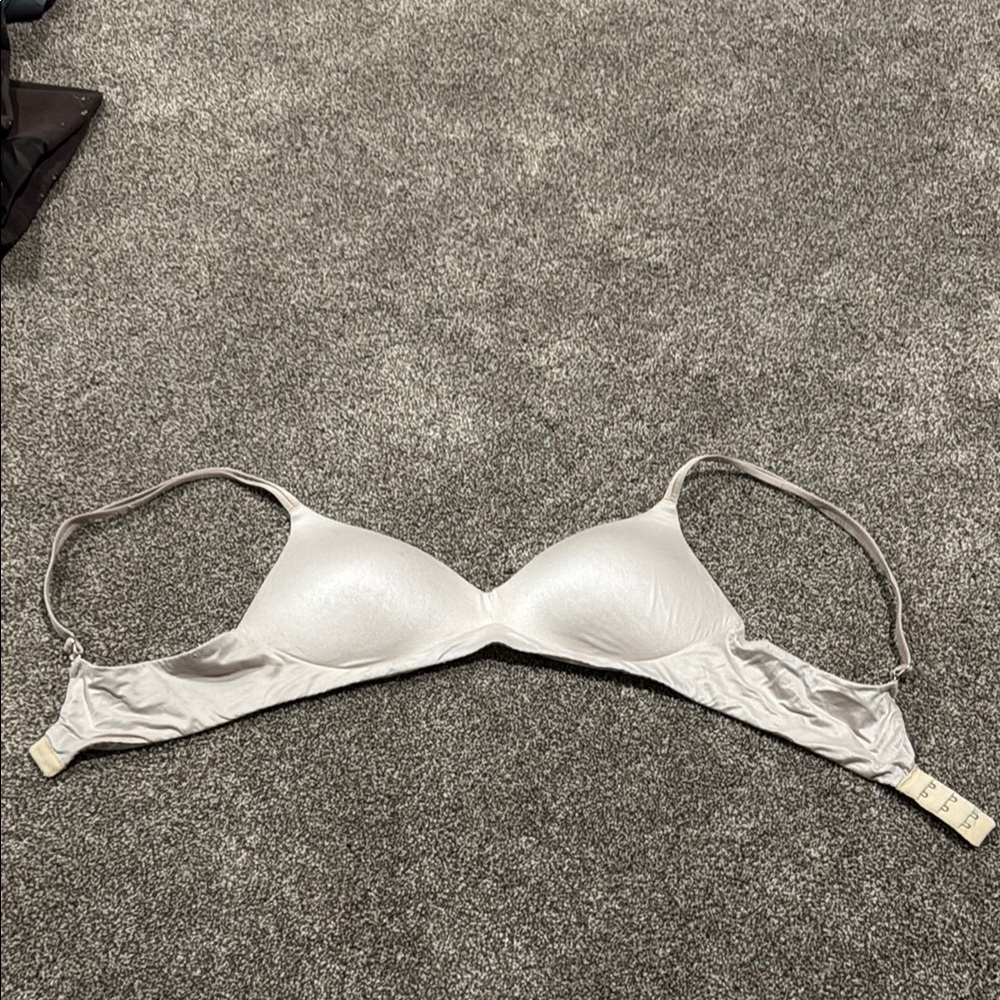 Aerie Cream Wireless Bra with Light Padding